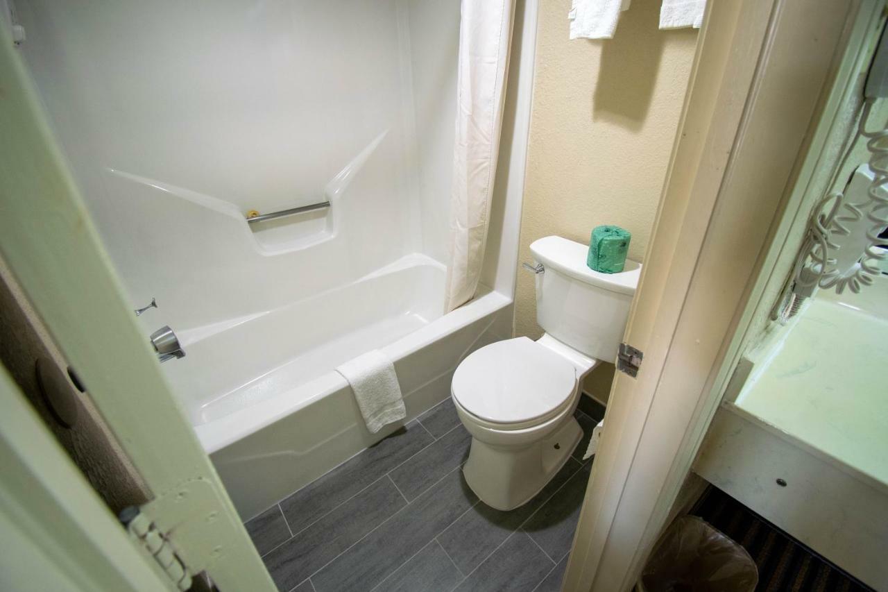 Countryside Inn Kaufman 외부 사진